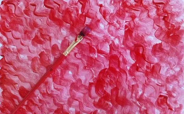 Fırça ile kırmızı arka plan