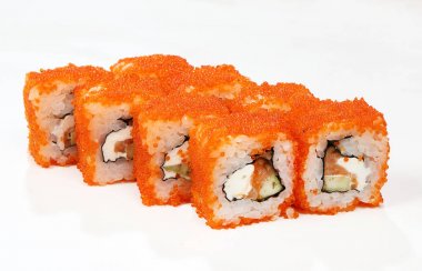 California (somon, Philadelphia peynir, avokado, Tobiko rulo).