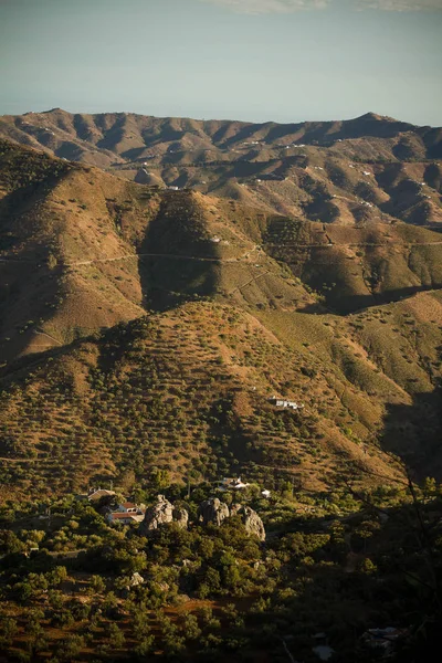 Olmadı İspanyol dağlar  