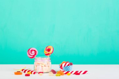 Lolipop ile tatlı şekerleme