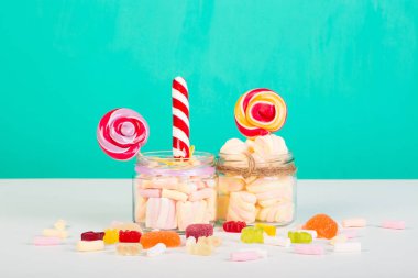 Lolipop ile tatlı şekerleme