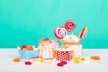 Lolipop ile tatlı şekerleme