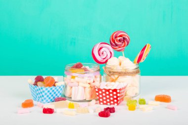 Lolipop ile tatlı şekerleme