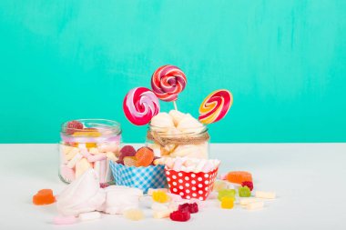 Lolipop ile tatlı şekerleme