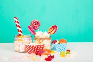 Lolipop ile tatlı şekerleme