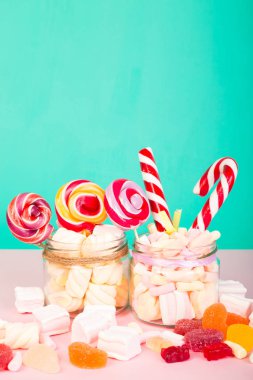 Lolipop ile tatlı şekerleme