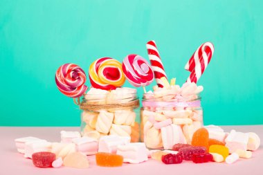 Lolipop ile tatlı şekerleme