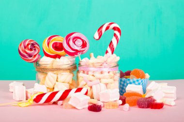 Lolipop ile tatlı şekerleme