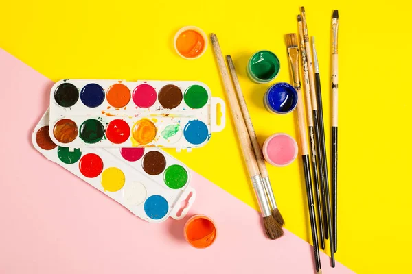 Paints brushes pencils — Stock Photo, Image