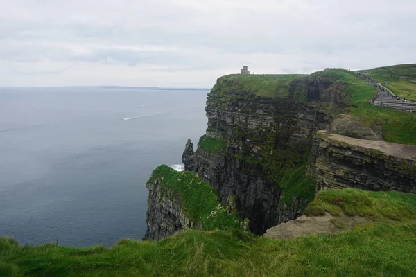 Moher, Irlanda kayalıkların kenarı