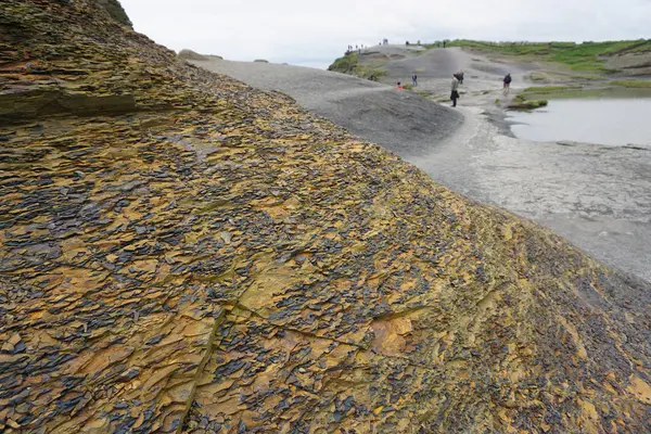 Kayalıklardan taş desen