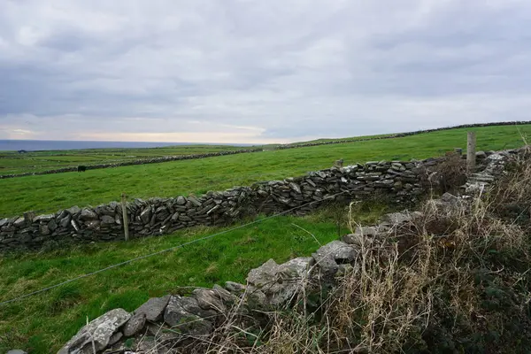 Taş duvarlar İrlanda