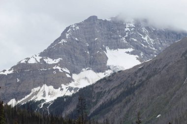 Majestic Mountain Vista