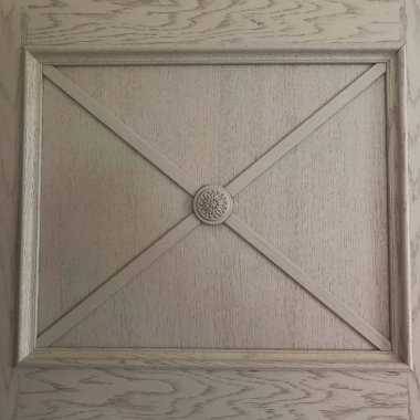 Beyaz ahşap arka planda kollar. doku