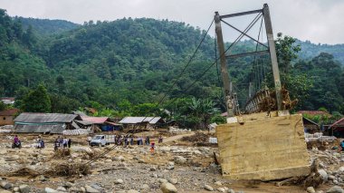 Lebak, Banten - Januari 23, 2020: 1 Ocak 2020 'de Endonezya' nın Banten ilindeki Lebak ilçesini sel bastı