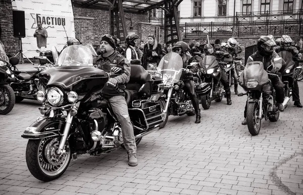 Ukrayna, Ivano-Frankivsk, 10 oktober, 2016. Motorcu sezon kapanışı.