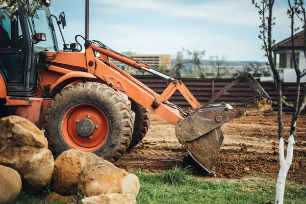 Detalhes Bulldozer - trabalhando com solo no canteiro de obras — Fotografia de Stock