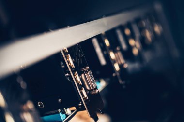 Cryptocurrency madencilik teçhizat için digital cryptocurrency benim için grafik kartlarını kullanarak kapatın. Bitcoin, ethereum, çizgi, Litecoin 