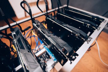 Cryptocurrencies madencilik teçhizat, teknoloji blockchain detaylar