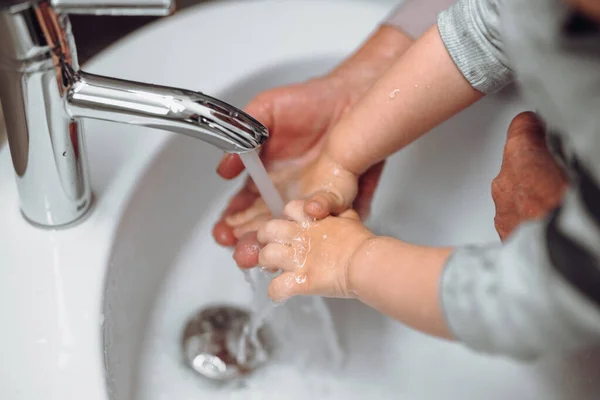 Persone Concetto Assistenza Sanitaria Igiene Disinfezione Delle Mani Casa Donna — Foto Stock