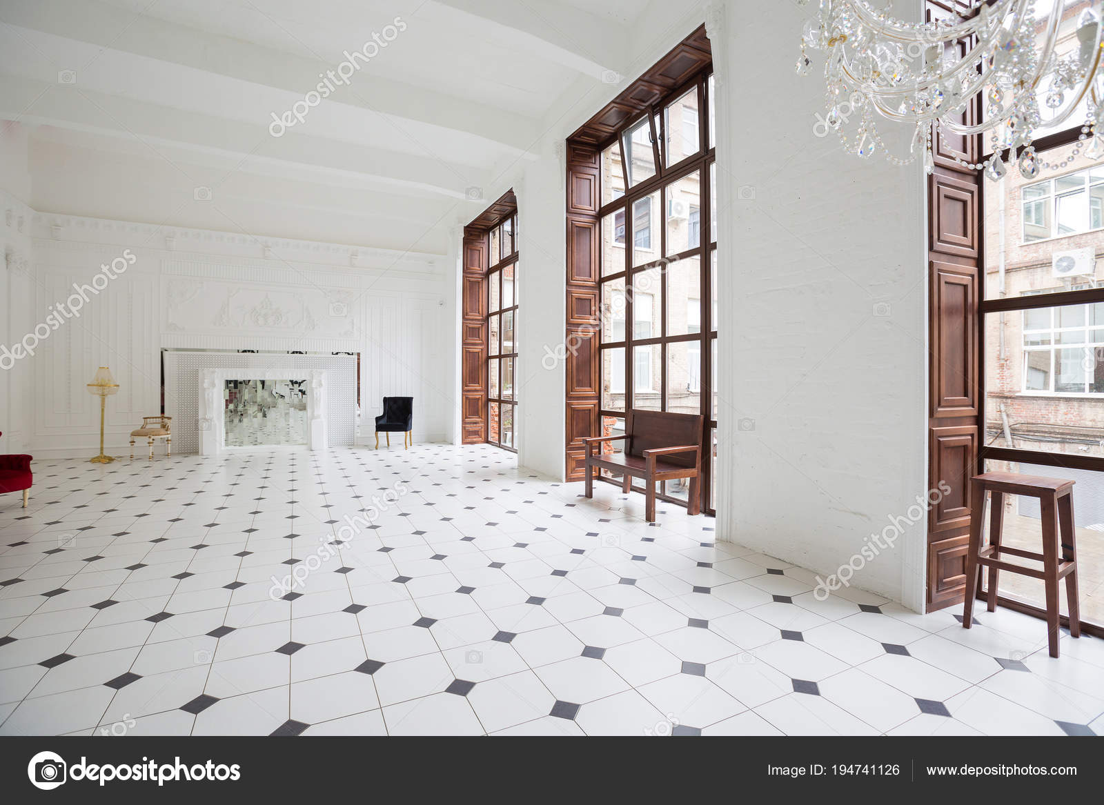 Riesige Luxus Weiße Halle Mit Einzigartigen Interieur