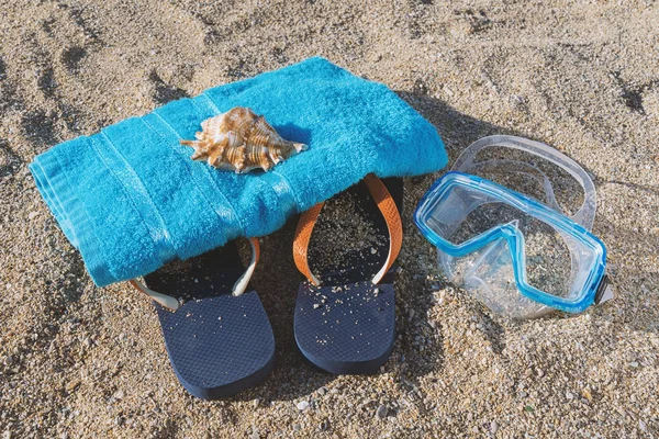 Top view of blue flip flop, snorkel mask — Stock Photo, Image