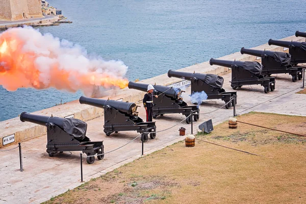 Saluting battery is part of Valletta's heritage show — Stock Photo, Image