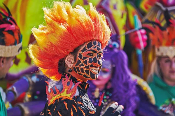 Mulher Traje Carnaval Durante Show Mardi Gras Malta Desfile Carnaval — Fotografia de Stock