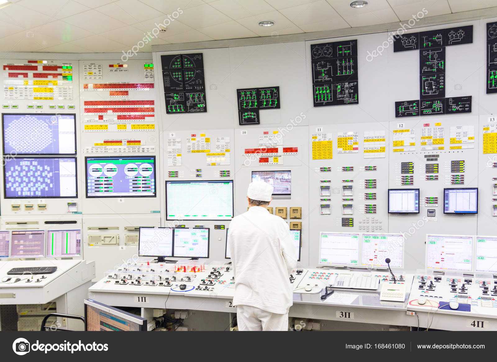 Block reactor board of power Stock Photo by ©dedmorozlab