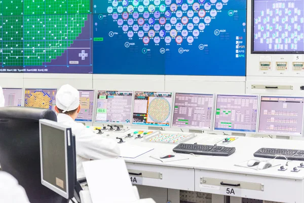 Quadro di controllo del reattore a blocchi della centrale nucleare — Foto Stock