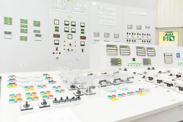 Tablero de control del reactor de bloque de la central nuclear —  Fotos de Stock