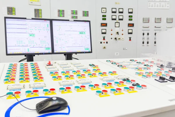 Block Reaktor Control Board von Kernkraftwerk — Stockfoto