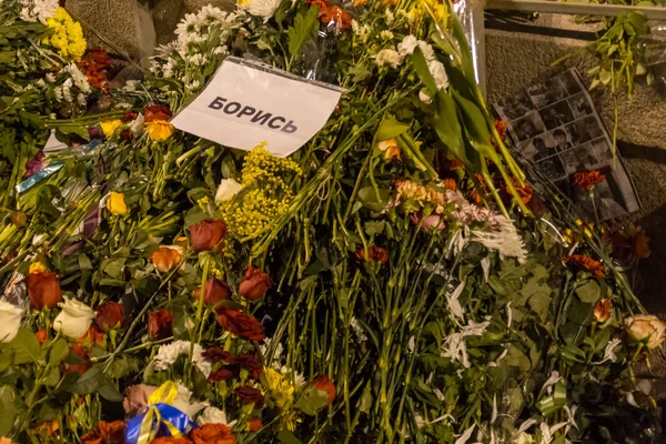 Február 25, 2018, Oroszország, Moscow. Emlékmű Boris Nemcov Moszkva központjában, Bolshoy Moskovretsky Bridge, Oroszország. — Stock Fotó