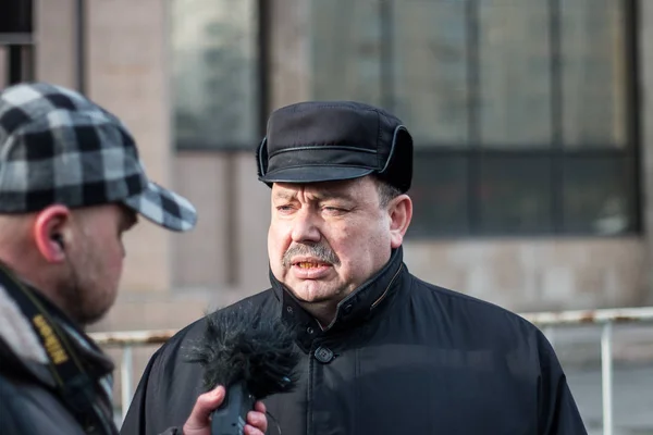 25 Şubat 2018, Rusya, Moskova. Gennady Gudkov Boris Nemtsov Rusya'nın Moskova Merkezi, Boulevard Ring, bellek Mart.