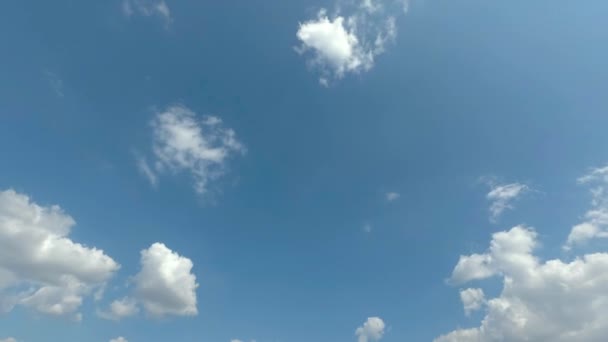 Cielo Azul Con Nubes Forma Similar Corazón Buen Día Por — Vídeos de Stock