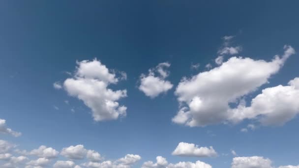 Cielo Azul Con Nubes Forma Similar Corazón Buen Día Por — Vídeos de Stock