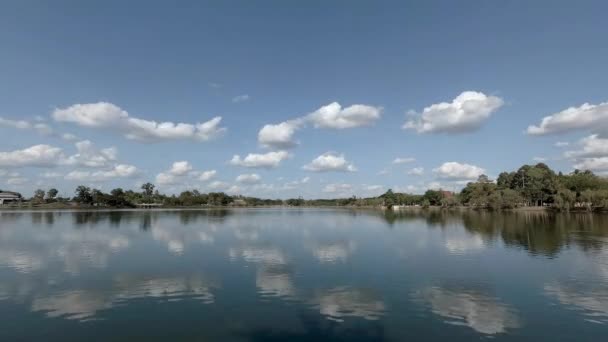 Cielo Azul Con Nubes Forma Similar Corazón Buen Día Por — Vídeos de Stock