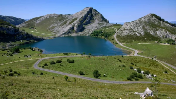 西班牙阿斯图里亚斯 Covadonga 湖泊 — 图库照片