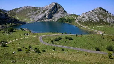 Covadonga göllerde Asturias, İspanya