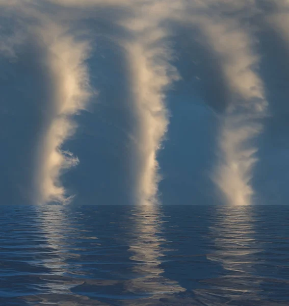 Ruhiges Meer mit Wellen, die zu einem blauen Himmel mit weißen Wolken führen — Stockfoto