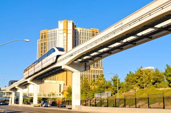 Las Vegas Ledna 2015 Las Vegas Zvýšené Tramvají Nebo Oblohu — Stock fotografie