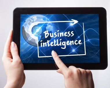 Ekonomi, teknoloji, Internet ve ağ kavramı. Genç busine