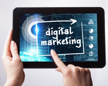 Ekonomi, teknoloji, Internet ve ağ kavramı. Genç busine