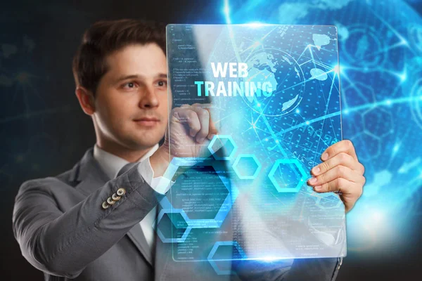 Business, teknik, Internet och nätverk koncept. Ung affärsman visar ett ord i en virtuell tablett framtidens: Web utbildning — Stockfoto