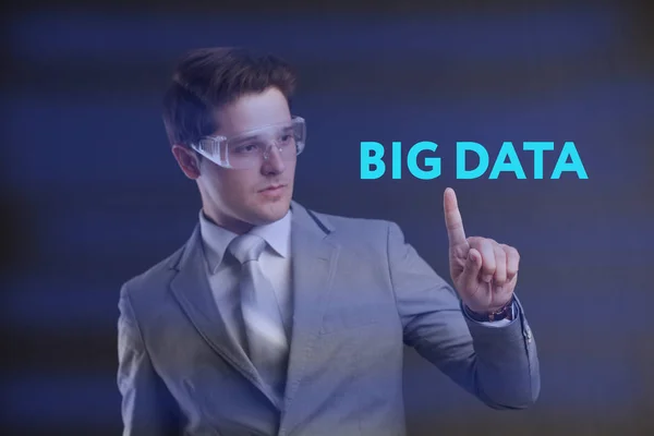 Big data concept man selecting and pressing Big Data symbol — Stock Photo, Image