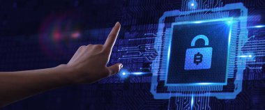 Siber güvenlik veri koruması iş teknolojisi gizlilik kavramı. Genç işadamı sanal ekrandaki ikon güvenliğini seçin.