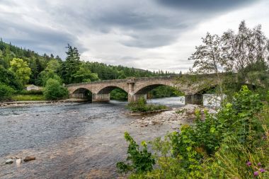 Ballater Köprüsü ve River Dee