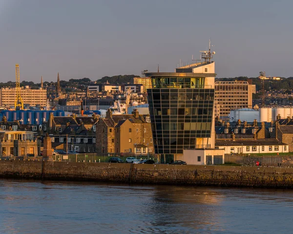 Aberdeen şehri ve Kulesi