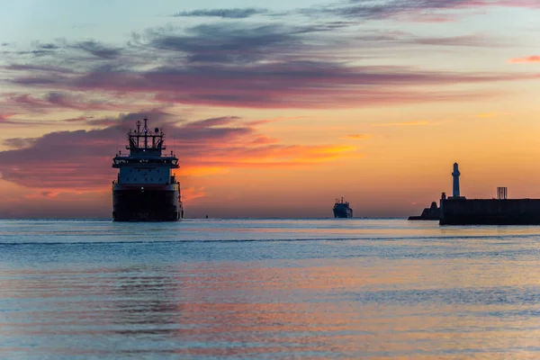 Aberdeen liman Haliç gündoğumu.