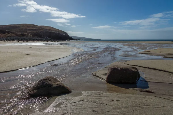 Slaggan defne akışa.